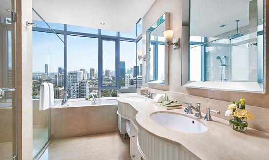 Master bathroom in Three Bedroom Suite